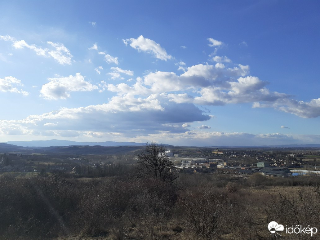 Rétság