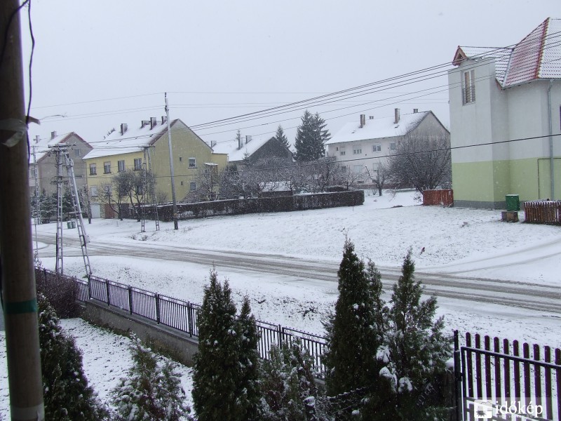 20140212 Zirc 300m feletti havazás,1óra 2-3cm +1°c