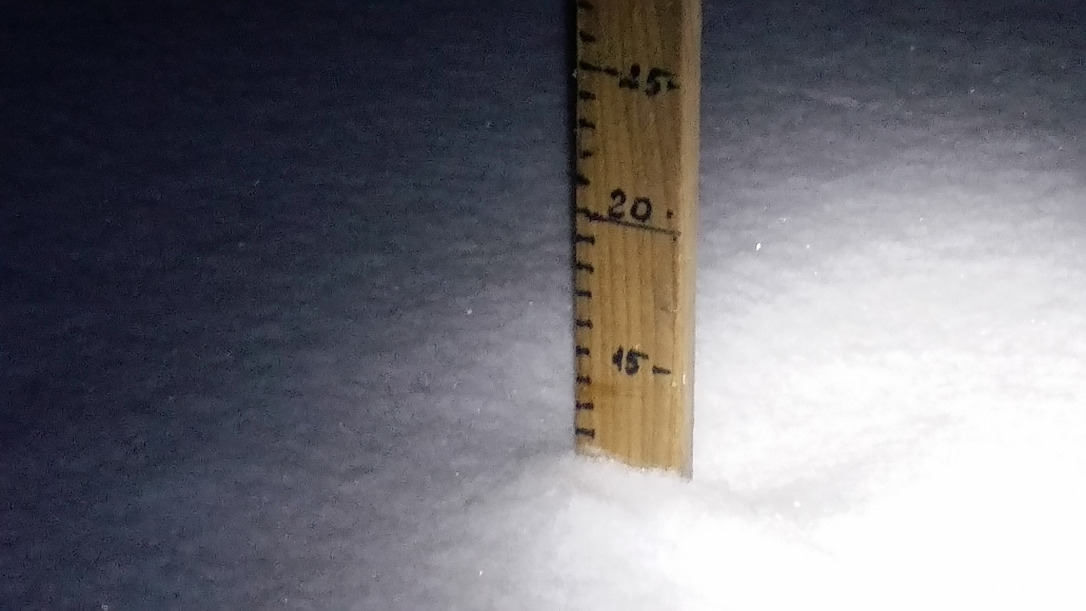 Szilveszteri esti,éjféli havazás 