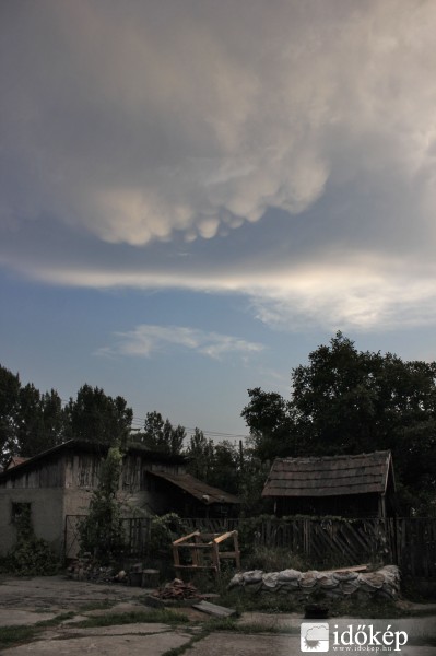 A miskolci vihar mamma felhőzete 