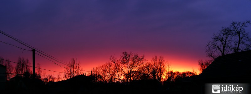 Eső utáni naplemente