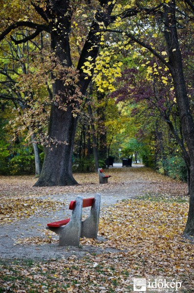 Itt van az ősz, itt van újra