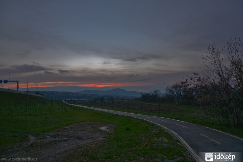 Napnyugta után