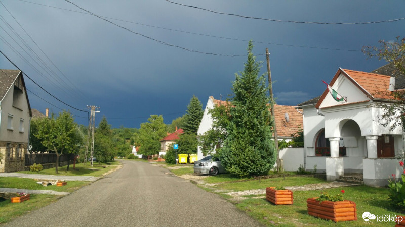 Magyarpolány