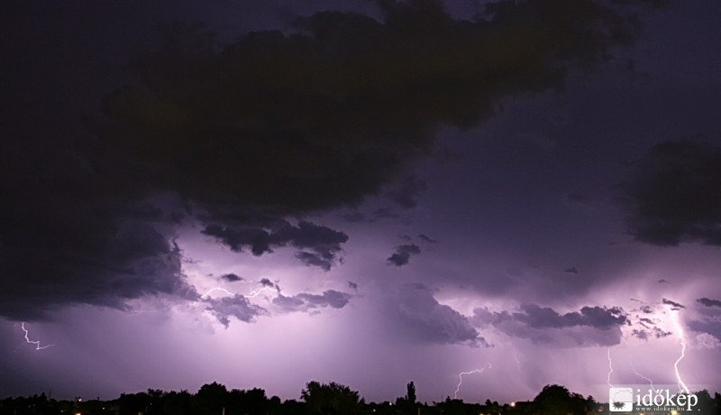 Soroksártól délre.