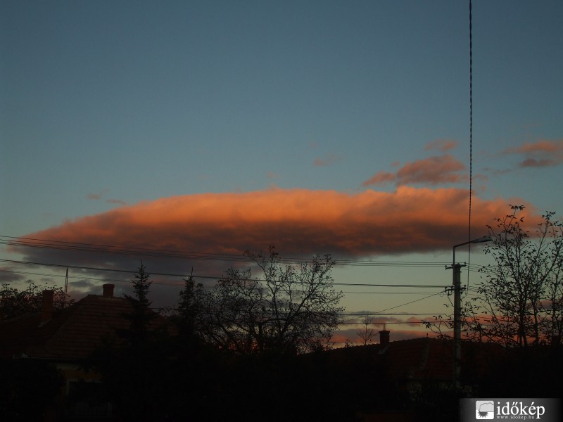 Érdekes naplemente