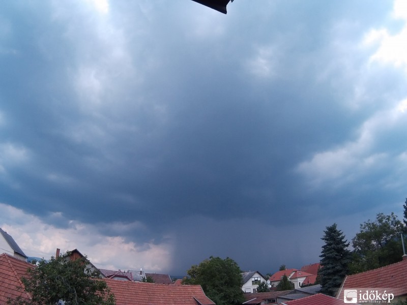 Gyöngyös