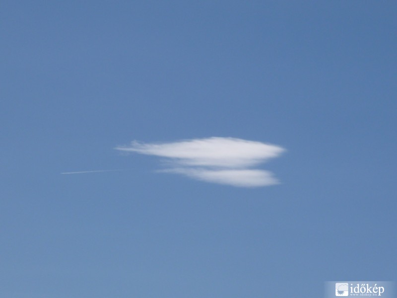 Mintha tükröződne