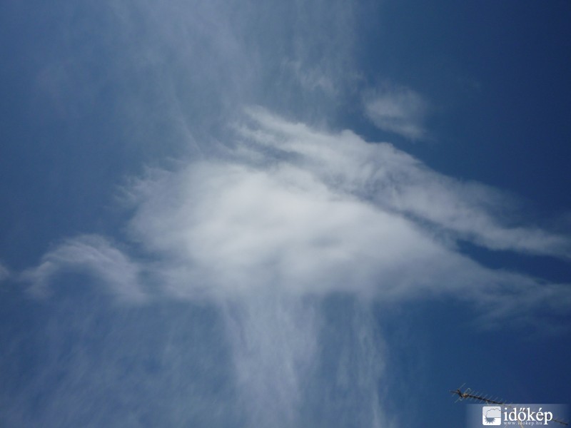 Cirrus, alulról "takarásban" :)