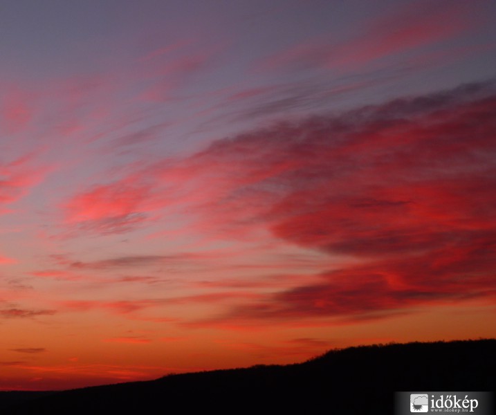 Napkelte előtt (06:04-kor)