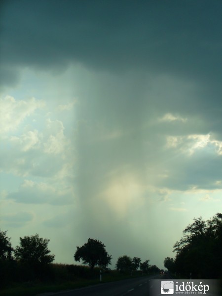 Orosháza-Monoritanyák környékére hulló csapadéksáv