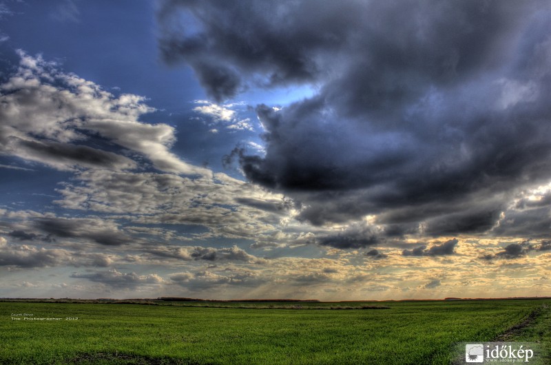Csütörtök délutáni felhőzet