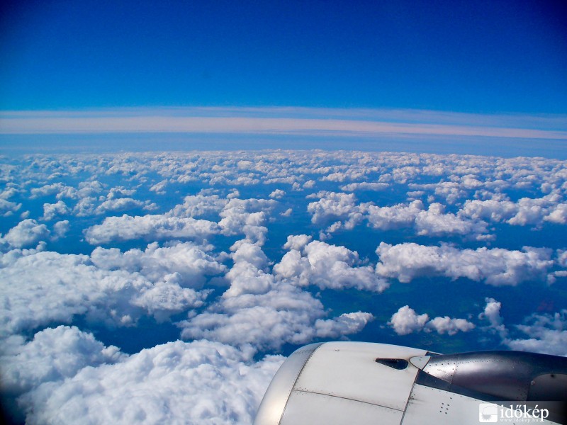 Felhők felülről