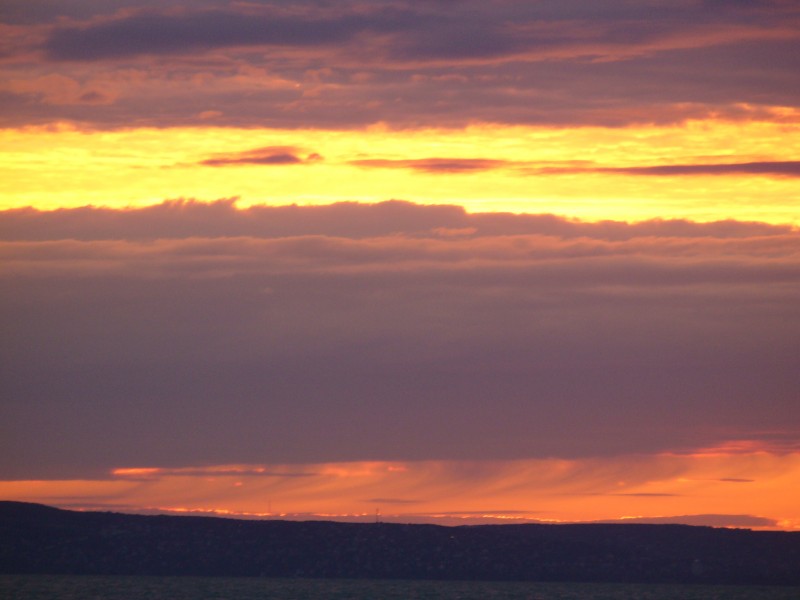 Naplemente utáni virgák