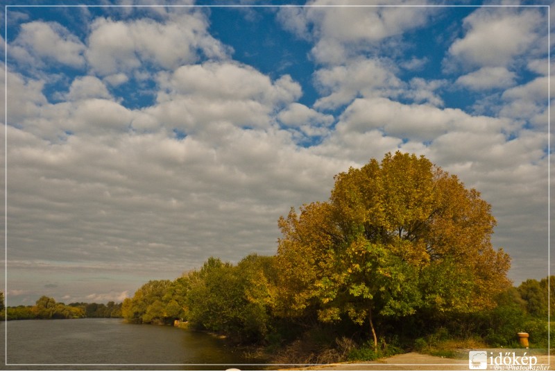 Ősz Szarvasnál a Körösön