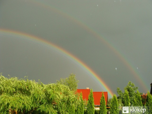 Kettős  szivárvány Nagycenken 2009. 06. 11-én