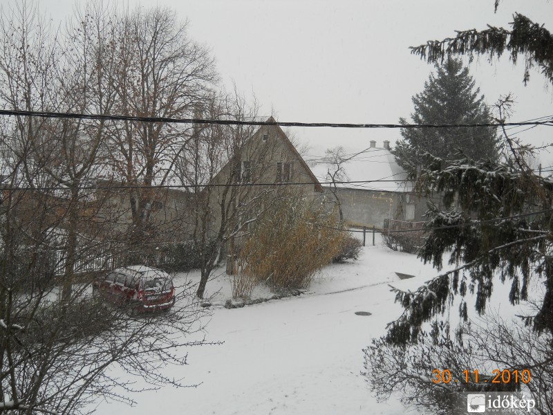 Vál
