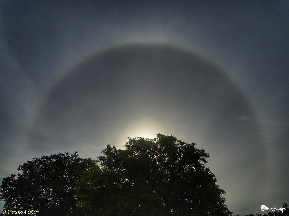 Már kora reggel halózik a Nap