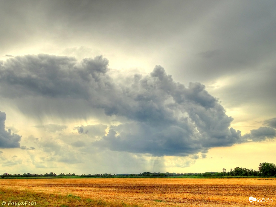 Közeledik a zivatar
