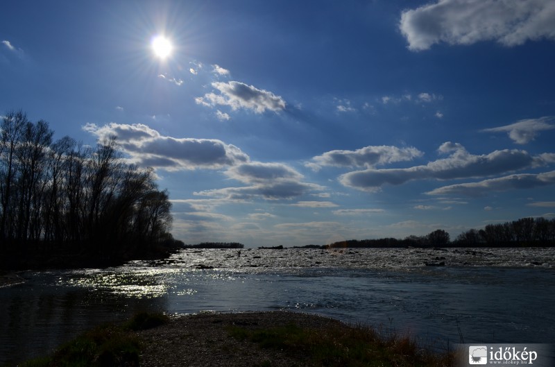 Fenékküszöb Dunakilitin