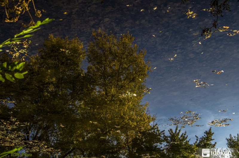 Egyszer fent, egyszer lent