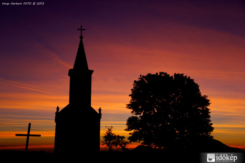 Színpompás napkelte a Szent György-hegyen