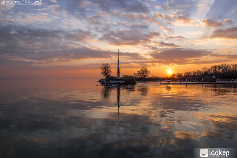 Alkonyati tükörkép...