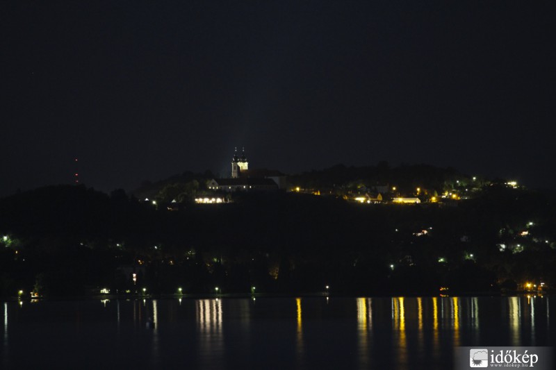 Tihany este