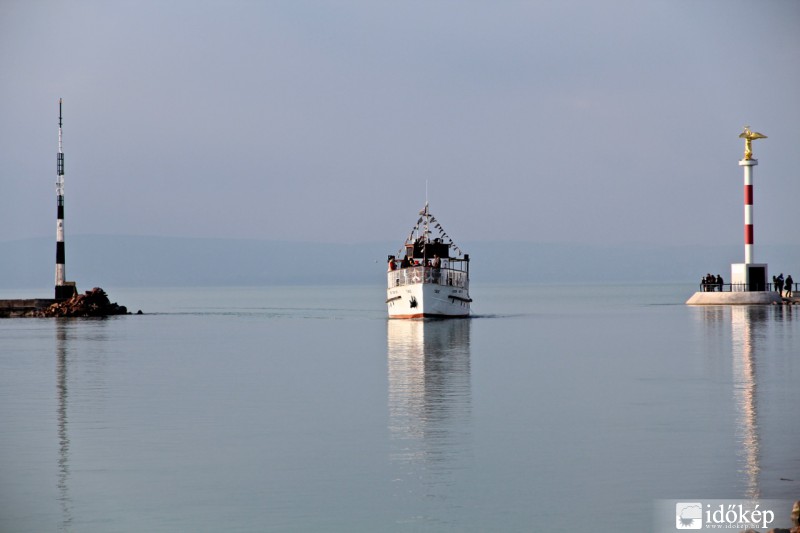 Tükör sima