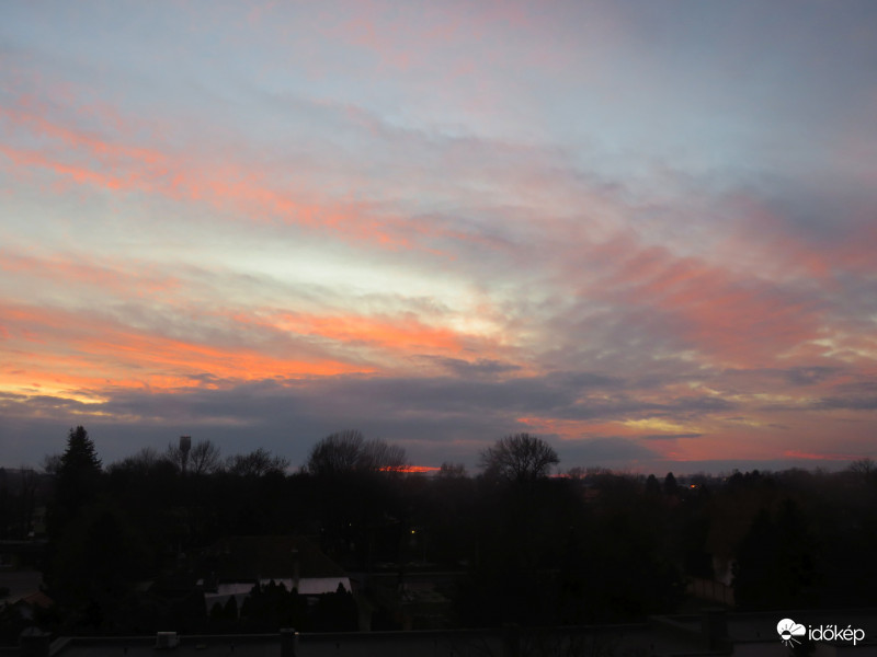 Az év utolsó estéje készül