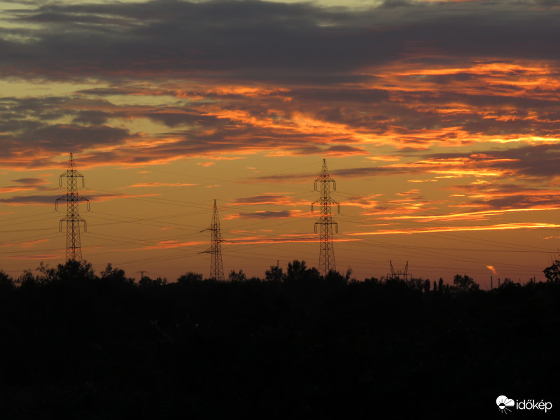 A Nap megfesti a felhőket