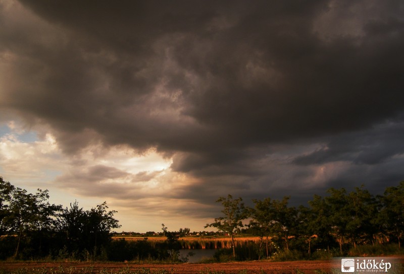 A Cibakházi Holt-Tisza felett