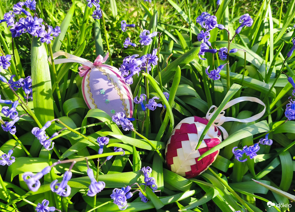 Kellemes Húsvéti ünnepeket mindenkinek! 