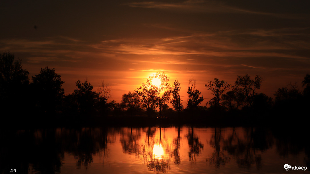 Ma is lepihent a napocska!