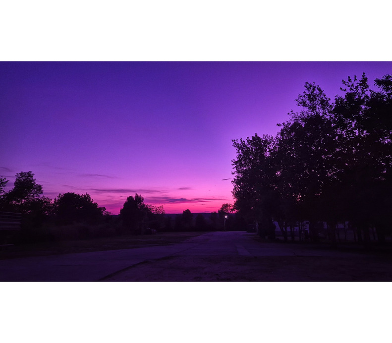 Zalahalápi fényjáték