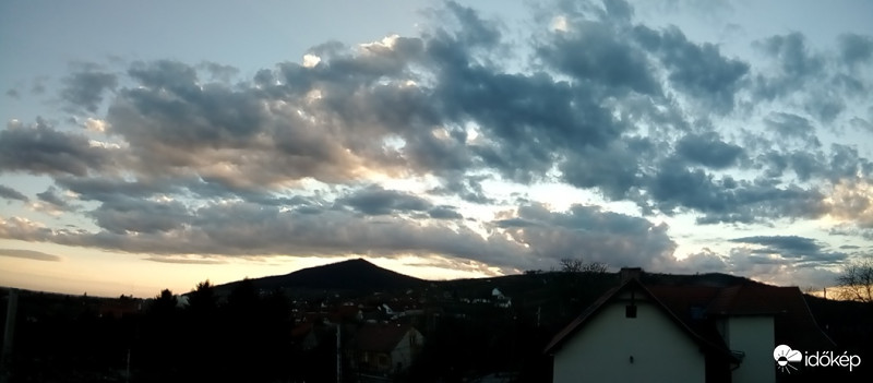Esti panoráma