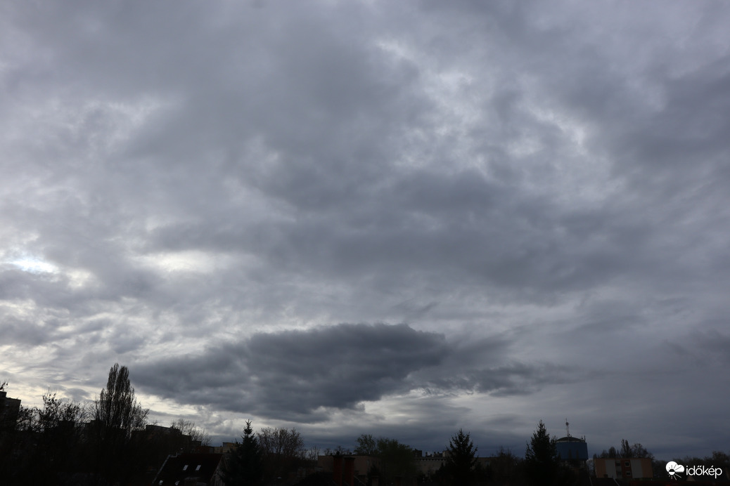 felhők Győr felett
