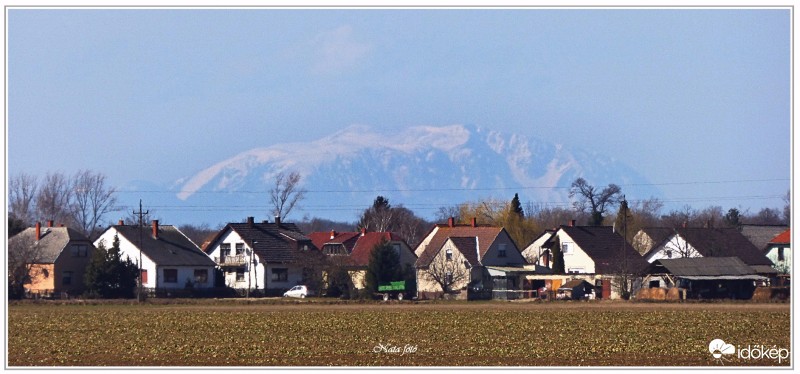 Látótávolság: 110 km