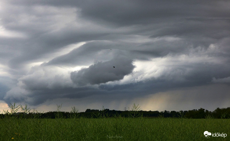 Érdekes peremfelhő