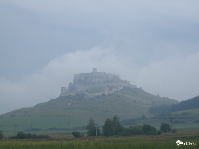 Szepes vára párafelhőben