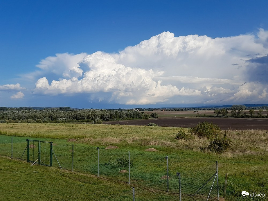 Veľká Ves nad Ipľom