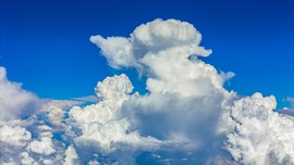 Cumulonimbus calvus
