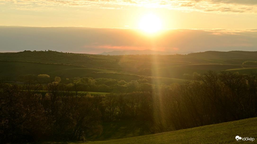 Reggeli fényárban.