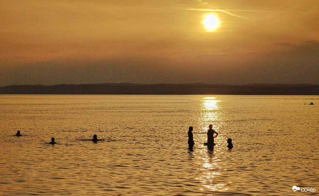 Balatonvilágos