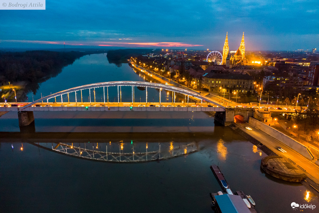 Napnyugta utáni kék óra