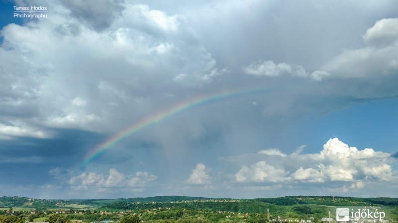 Szivárvány a Csácsbozsoki hegy felett.