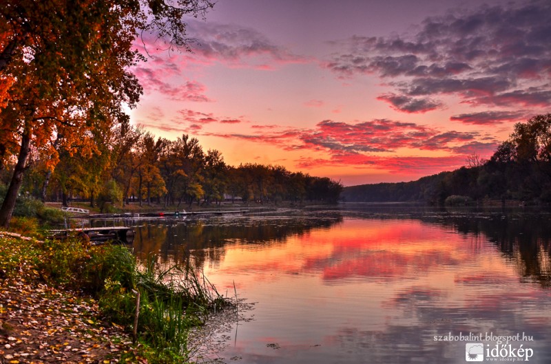 Napnyugta után Mártélynál