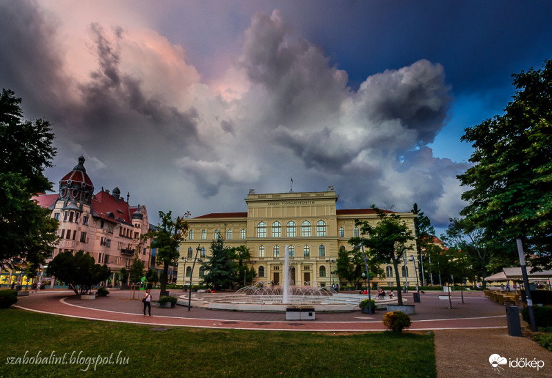 Vihar érkezik Szegedre.