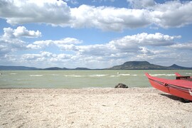 Ragyogó napsütés a Balatonnál