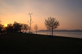 Lement egy újabb nap